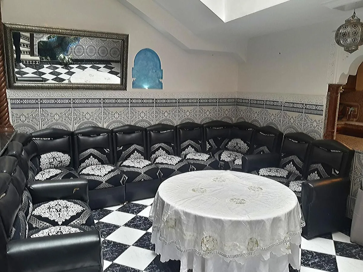 Qaria Riad Family Wifi And Terrace Marakeş